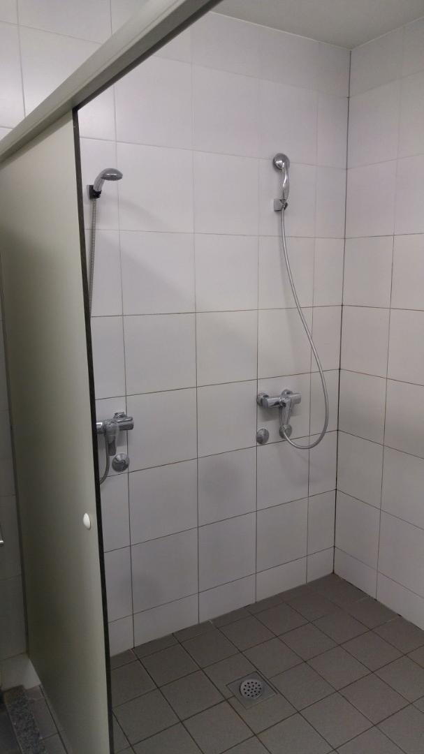 Tuš