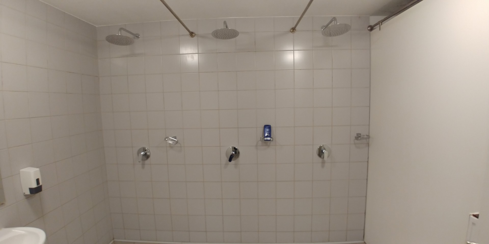 Tuš
