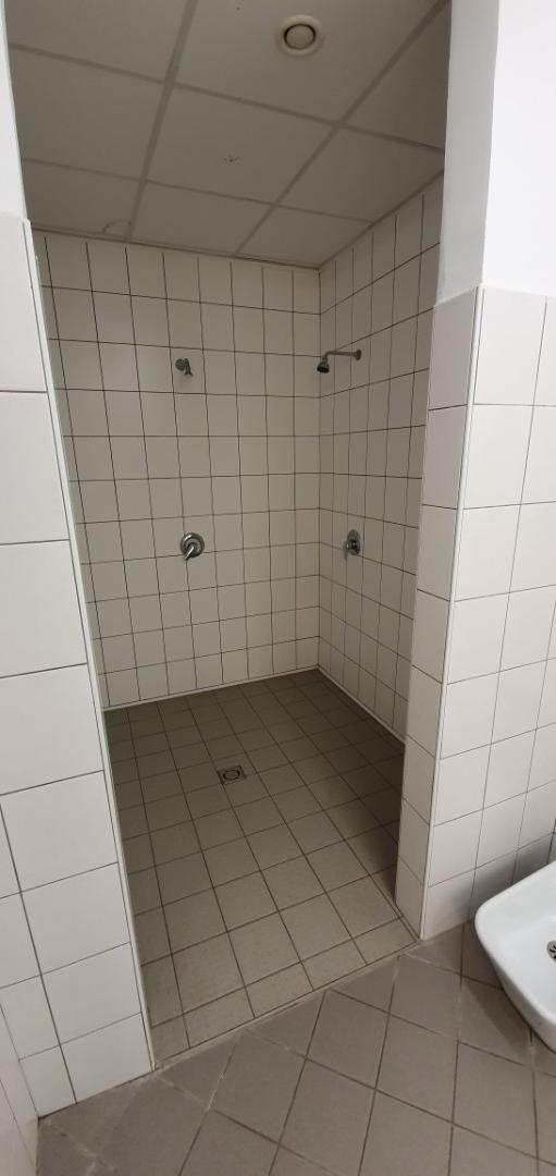 Tuš