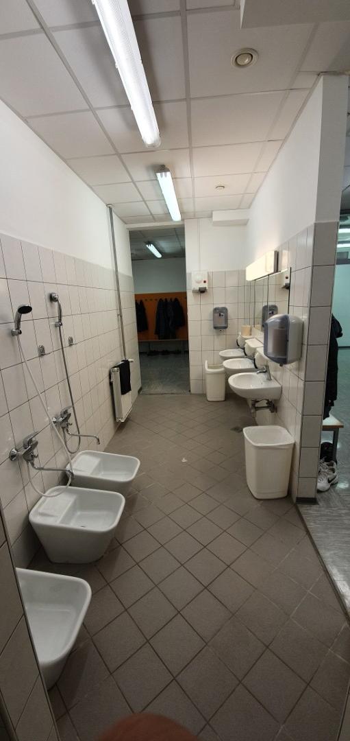 Tuš