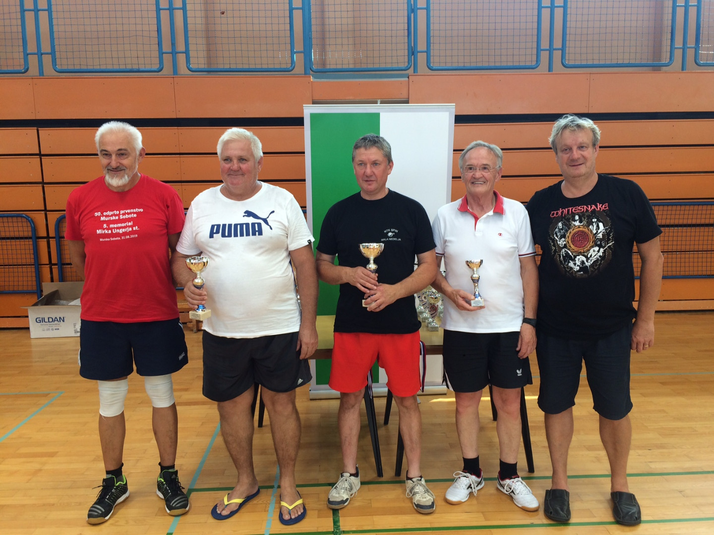 Podelitev ping pong